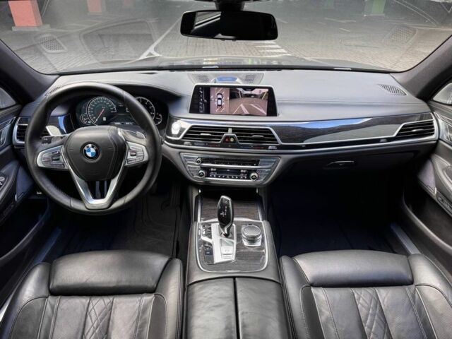 Синий БМВ 7 Серия, объемом двигателя 4.4 л и пробегом 134 тыс. км за 28500 $, фото 4 на Automoto.ua