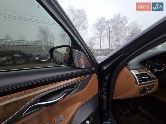 Синий БМВ 7 Серия, объемом двигателя 4.39 л и пробегом 140 тыс. км за 35000 $, фото 9 на Automoto.ua