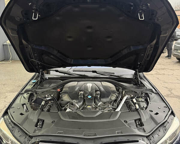 Синий БМВ 7 Серия, объемом двигателя 4.39 л и пробегом 79 тыс. км за 35500 $, фото 25 на Automoto.ua