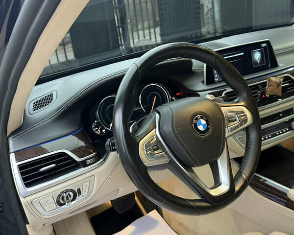 Синий БМВ 7 Серия, объемом двигателя 4.39 л и пробегом 79 тыс. км за 35500 $, фото 14 на Automoto.ua