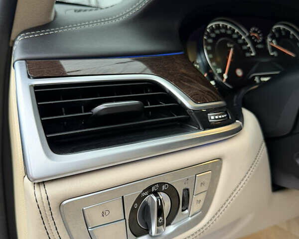 Синий БМВ 7 Серия, объемом двигателя 4.39 л и пробегом 79 тыс. км за 35500 $, фото 16 на Automoto.ua