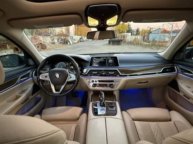 Синій БМВ 7 Серія, об'ємом двигуна 3 л та пробігом 200 тис. км за 23500 $, фото 6 на Automoto.ua