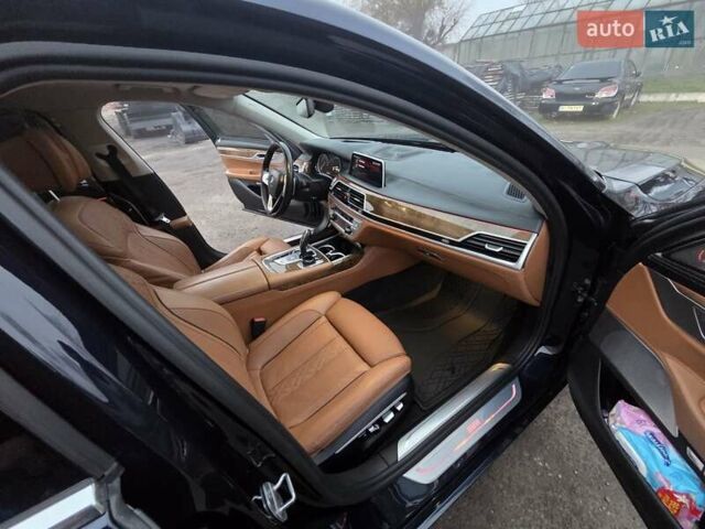 Синий БМВ 7 Серия, объемом двигателя 4.39 л и пробегом 140 тыс. км за 35000 $, фото 18 на Automoto.ua