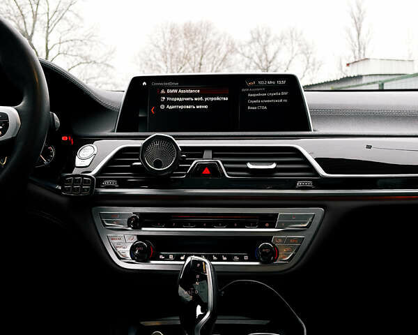 Синий БМВ 7 Серия, объемом двигателя 2.99 л и пробегом 189 тыс. км за 32500 $, фото 20 на Automoto.ua