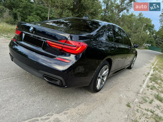Синий БМВ 7 Серия, объемом двигателя 3 л и пробегом 114 тыс. км за 33000 $, фото 13 на Automoto.ua