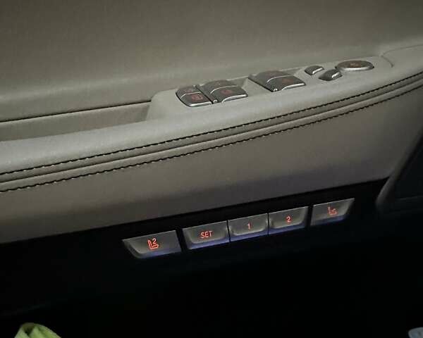 БМВ 7 Серія 2017 у Дніпро (Дніпропетровську) на Automoto.ua Синій БМВ 7 Серія, об'ємом двигуна 2 л та пробігом 106 тис. км за 47500 $, фото 17 на Automoto.ua