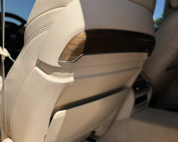 Синій БМВ 7 Серія, об'ємом двигуна 3 л та пробігом 81 тис. км за 36000 $, фото 19 на Automoto.ua