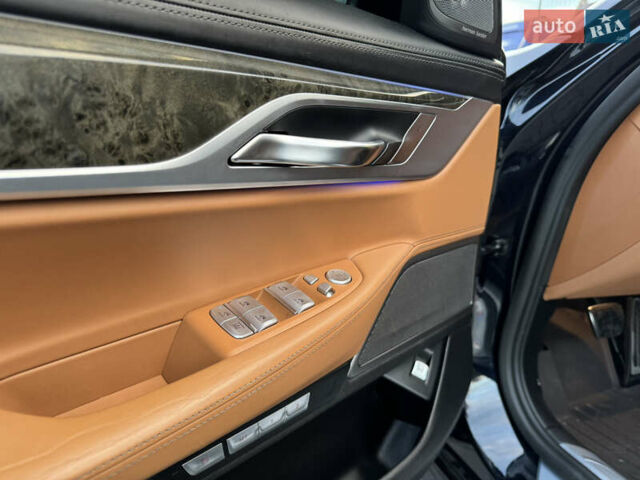 Синий БМВ 7 Серия, объемом двигателя 3 л и пробегом 114 тыс. км за 33000 $, фото 18 на Automoto.ua