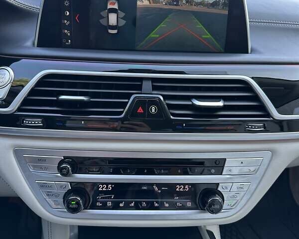 Синий БМВ 7 Серия, объемом двигателя 2.99 л и пробегом 105 тыс. км за 58000 $, фото 53 на Automoto.ua