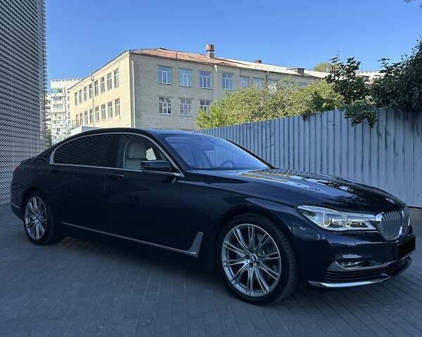 Синий БМВ 7 Серия, объемом двигателя 2.99 л и пробегом 105 тыс. км за 58000 $, фото 15 на Automoto.ua