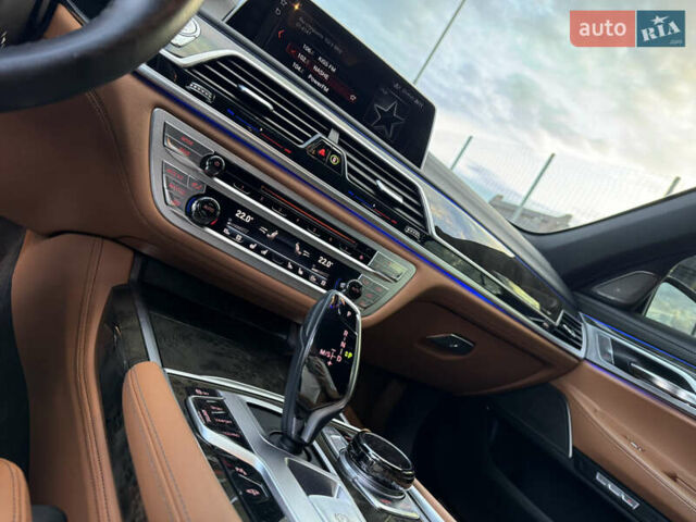 Синий БМВ 7 Серия, объемом двигателя 3 л и пробегом 114 тыс. км за 33000 $, фото 27 на Automoto.ua