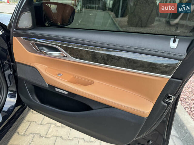 Синий БМВ 7 Серия, объемом двигателя 3 л и пробегом 114 тыс. км за 33000 $, фото 47 на Automoto.ua