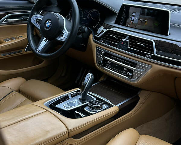 Синий БМВ 7 Серия, объемом двигателя 6.59 л и пробегом 107 тыс. км за 40500 $, фото 23 на Automoto.ua