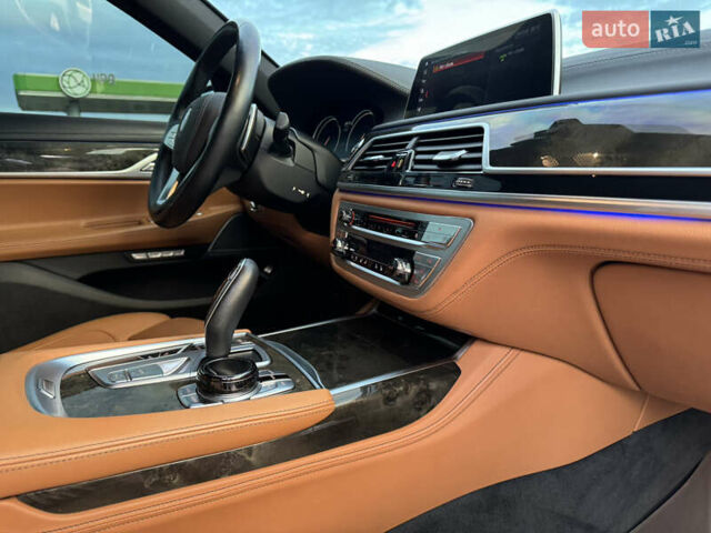 Синий БМВ 7 Серия, объемом двигателя 3 л и пробегом 114 тыс. км за 33000 $, фото 50 на Automoto.ua