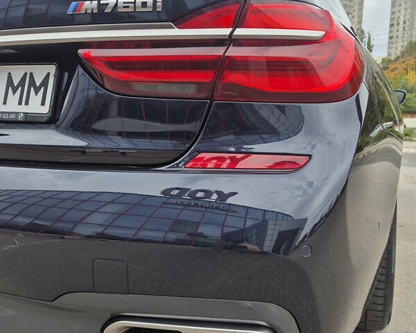 Синий БМВ 7 Серия, объемом двигателя 6.59 л и пробегом 107 тыс. км за 40500 $, фото 16 на Automoto.ua