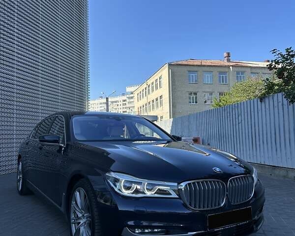 Синий БМВ 7 Серия, объемом двигателя 2.99 л и пробегом 105 тыс. км за 58000 $, фото 4 на Automoto.ua