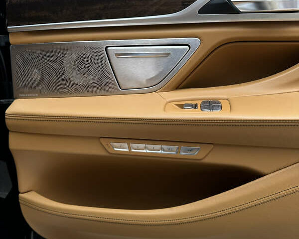 Синий БМВ 7 Серия, объемом двигателя 6.59 л и пробегом 107 тыс. км за 40500 $, фото 26 на Automoto.ua