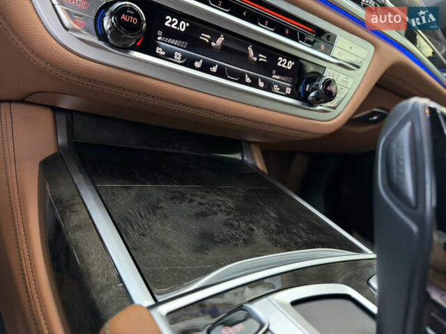 Синий БМВ 7 Серия, объемом двигателя 3 л и пробегом 114 тыс. км за 33000 $, фото 28 на Automoto.ua