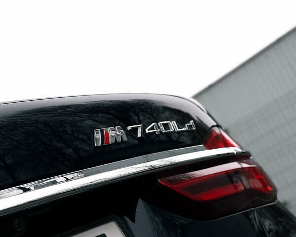 Синий БМВ 7 Серия, объемом двигателя 2.99 л и пробегом 189 тыс. км за 32500 $, фото 2 на Automoto.ua