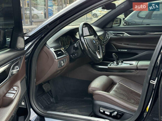 Синій БМВ 7 Серія, об'ємом двигуна 4.4 л та пробігом 159 тис. км за 29000 $, фото 10 на Automoto.ua