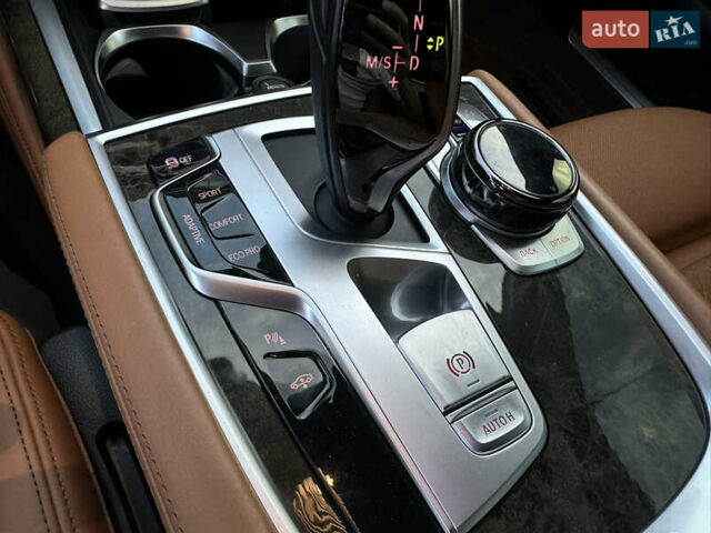 Синий БМВ 7 Серия, объемом двигателя 3 л и пробегом 114 тыс. км за 33000 $, фото 25 на Automoto.ua