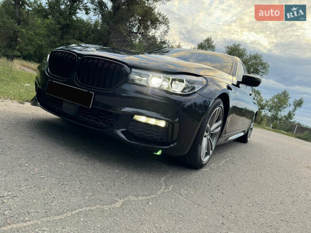 Синий БМВ 7 Серия, объемом двигателя 3 л и пробегом 114 тыс. км за 33000 $, фото 11 на Automoto.ua