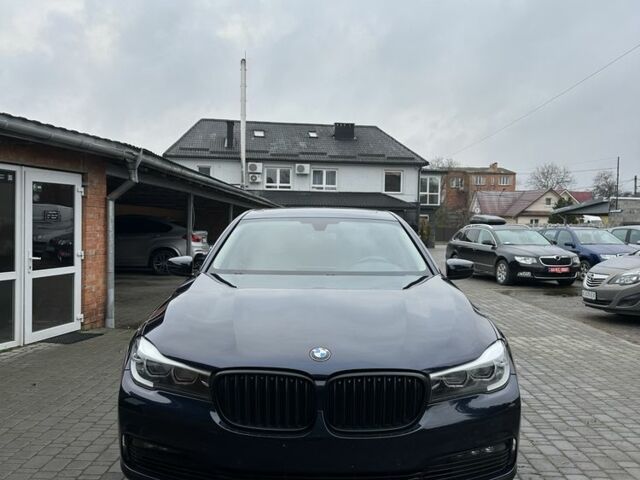 Синий БМВ 7 Серия, объемом двигателя 3 л и пробегом 190 тыс. км за 23300 $, фото 6 на Automoto.ua