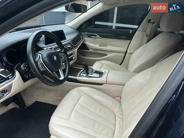 Синій БМВ 7 Серія, об'ємом двигуна 3 л та пробігом 190 тис. км за 23300 $, фото 20 на Automoto.ua