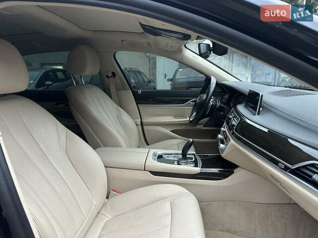 Синій БМВ 7 Серія, об'ємом двигуна 3 л та пробігом 190 тис. км за 23300 $, фото 15 на Automoto.ua