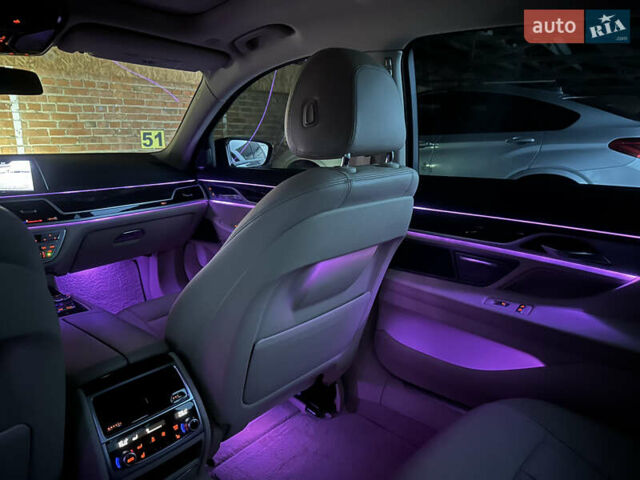 Синій БМВ 7 Серія, об'ємом двигуна 3 л та пробігом 190 тис. км за 23300 $, фото 24 на Automoto.ua