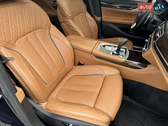 Синий БМВ 7 Серия, объемом двигателя 4.39 л и пробегом 115 тыс. км за 49500 $, фото 60 на Automoto.ua