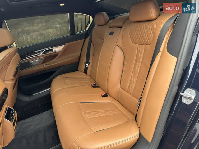 Синий БМВ 7 Серия, объемом двигателя 4.39 л и пробегом 115 тыс. км за 49500 $, фото 52 на Automoto.ua