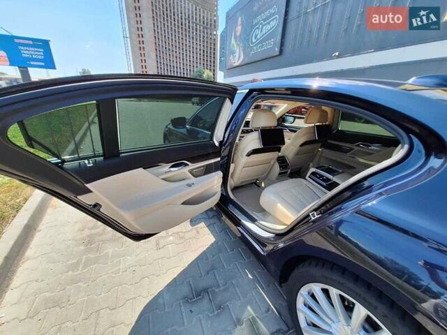 Синий БМВ 7 Серия, объемом двигателя 2.99 л и пробегом 116 тыс. км за 61499 $, фото 31 на Automoto.ua