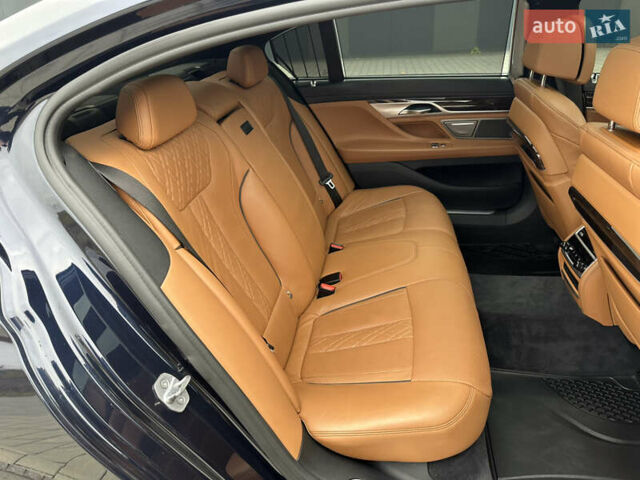 Синий БМВ 7 Серия, объемом двигателя 4.39 л и пробегом 115 тыс. км за 49500 $, фото 54 на Automoto.ua