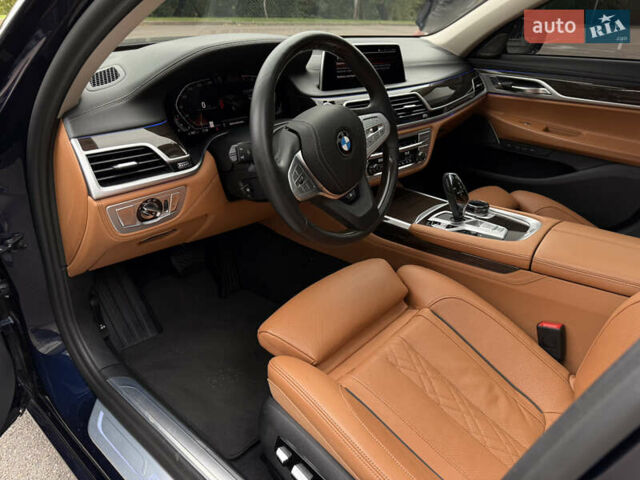 Синий БМВ 7 Серия, объемом двигателя 3 л и пробегом 50 тыс. км за 52900 $, фото 5 на Automoto.ua