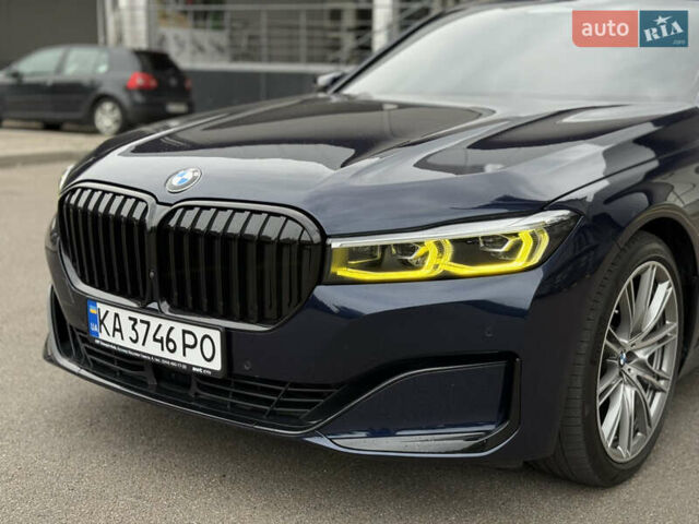 Синий БМВ 7 Серия, объемом двигателя 3 л и пробегом 50 тыс. км за 52900 $, фото 4 на Automoto.ua