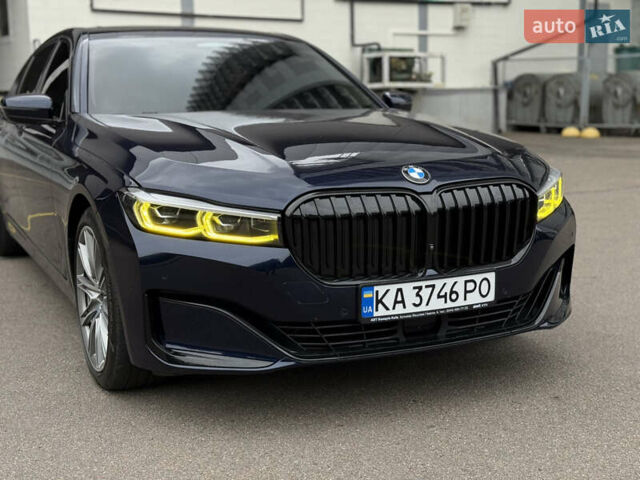 Синий БМВ 7 Серия, объемом двигателя 3 л и пробегом 50 тыс. км за 52900 $, фото 2 на Automoto.ua