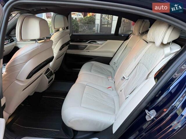 Синий БМВ 7 Серия, объемом двигателя 6.6 л и пробегом 58 тыс. км за 86900 $, фото 41 на Automoto.ua