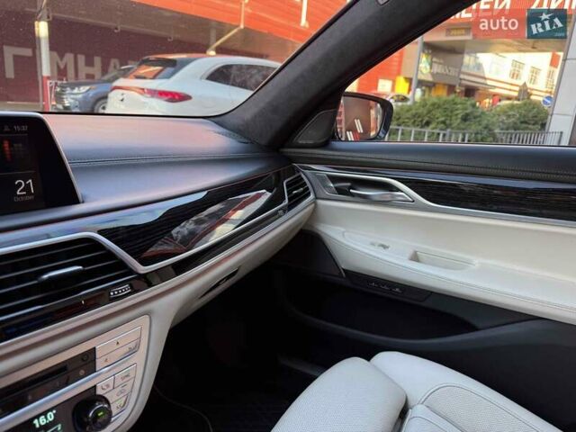 Синий БМВ 7 Серия, объемом двигателя 6.6 л и пробегом 58 тыс. км за 86900 $, фото 36 на Automoto.ua