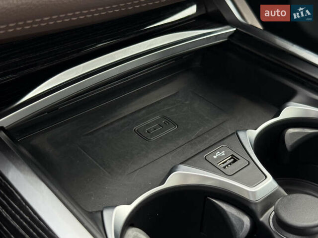 Синий БМВ 7 Серия, объемом двигателя 3 л и пробегом 54 тыс. км за 75000 $, фото 38 на Automoto.ua