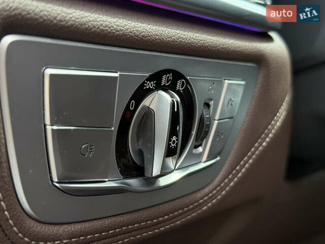 Синий БМВ 7 Серия, объемом двигателя 3 л и пробегом 54 тыс. км за 75000 $, фото 49 на Automoto.ua