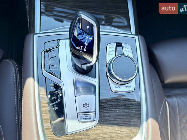 Синий БМВ 7 Серия, объемом двигателя 3 л и пробегом 46 тыс. км за 79000 $, фото 8 на Automoto.ua