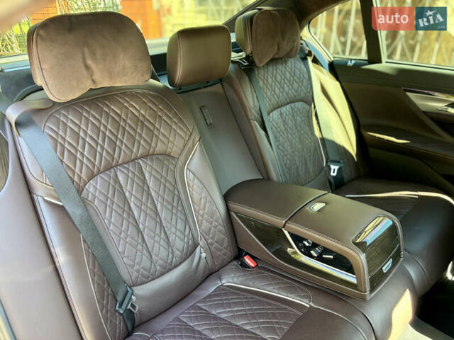 Синий БМВ 7 Серия, объемом двигателя 3 л и пробегом 46 тыс. км за 79000 $, фото 16 на Automoto.ua