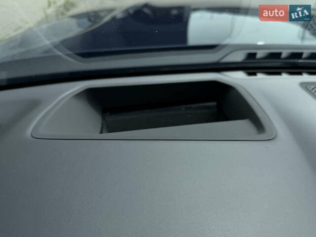 Синий БМВ 7 Серия, объемом двигателя 3 л и пробегом 54 тыс. км за 75000 $, фото 70 на Automoto.ua