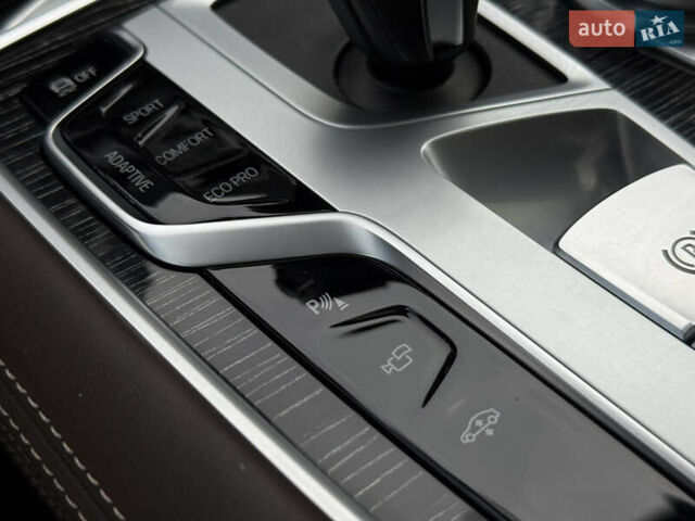 Синий БМВ 7 Серия, объемом двигателя 3 л и пробегом 54 тыс. км за 75000 $, фото 43 на Automoto.ua