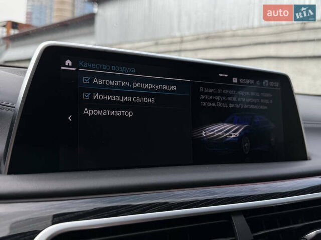 Синий БМВ 7 Серия, объемом двигателя 3 л и пробегом 54 тыс. км за 75000 $, фото 62 на Automoto.ua