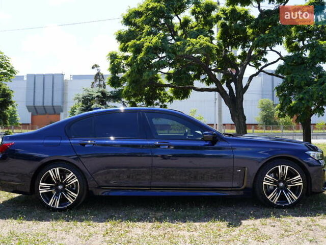 Синий БМВ 7 Серия, объемом двигателя 2.99 л и пробегом 19 тыс. км за 94000 $, фото 4 на Automoto.ua