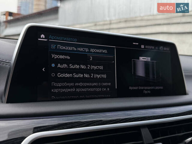 Синий БМВ 7 Серия, объемом двигателя 3 л и пробегом 54 тыс. км за 75000 $, фото 63 на Automoto.ua