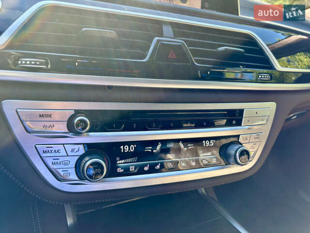 Синий БМВ 7 Серия, объемом двигателя 3 л и пробегом 46 тыс. км за 79000 $, фото 9 на Automoto.ua