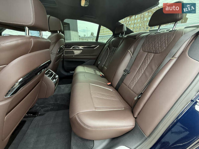 Синий БМВ 7 Серия, объемом двигателя 3 л и пробегом 54 тыс. км за 75000 $, фото 27 на Automoto.ua